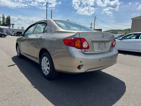 Used 2009 Toyota Corolla LE FWD image 4