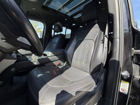 Used 2022 Land Rover Defender 110 X-Dynamic SE image 7