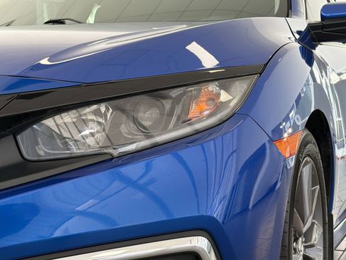 Used 2021 Honda Civic EX image 11
