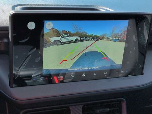 New 2025 Ford Maverick XL image 22