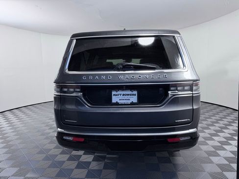 Used 2023 Jeep Grand Wagoneer L Series II image 4