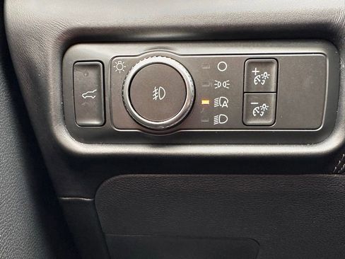 Certified 2020 Ford Explorer Platinum w/ Premium Technology Package AWD/4WD image 24