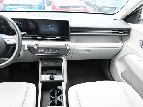 Used 2024 Hyundai Kona Limited AWD/4WD image 29