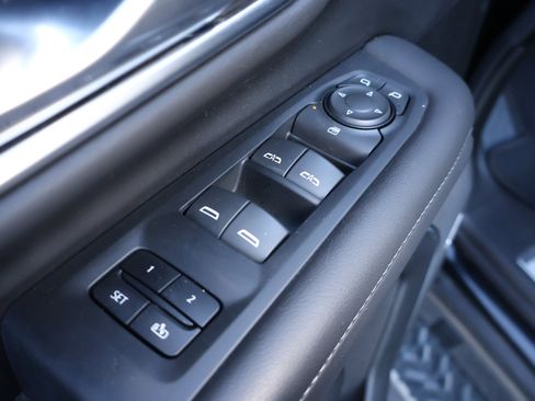 Used 2021 Chevrolet Tahoe Z71 image 8