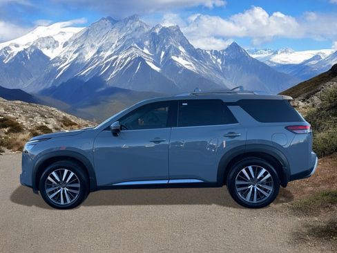 Used 2022 Nissan Pathfinder Platinum w/ Cargo Package image 2