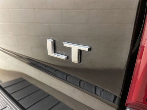 Used 2021 Chevrolet Silverado 1500 LT Trail Boss w/ Convenience Package II image 8