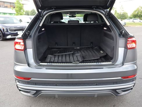 Used 2020 Audi Q8 Prestige w/ Prestige Package AWD/4WD image 5