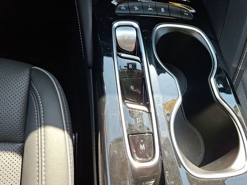 Used 2023 Buick Envision Essence AWD/4WD image 16
