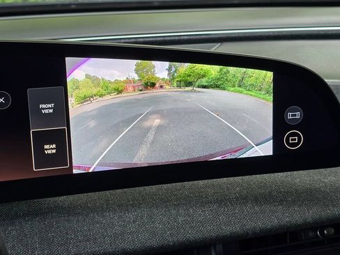 Used 2024 Lucid Air Touring AWD/4WD image 32