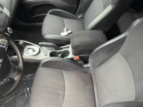 Used 2013 Mitsubishi Outlander SE image 29