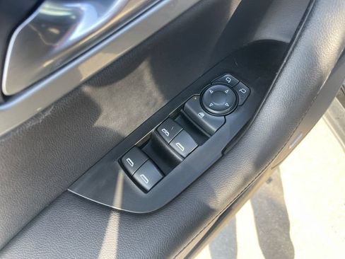 Used 2019 Chevrolet Blazer LT w/ Sound & Technology Package FWD image 21