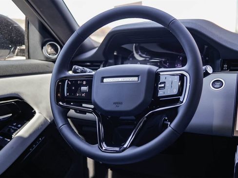 New 2026 Land Rover Range Rover Evoque S image 15