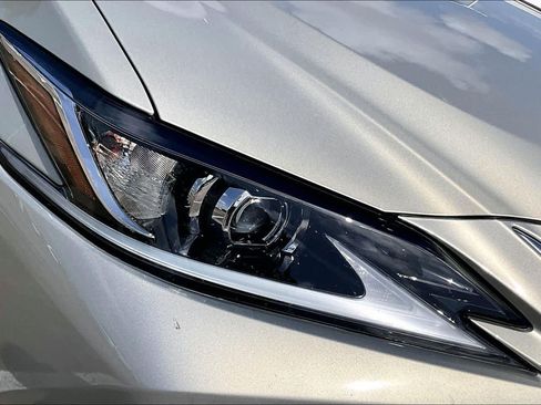 Used 2024 Lexus ES 350 w/ Premium Package FWD image 25