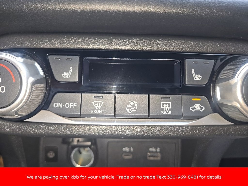 Used 2024 Nissan Versa SR w/ Trunk Package FWD image 16