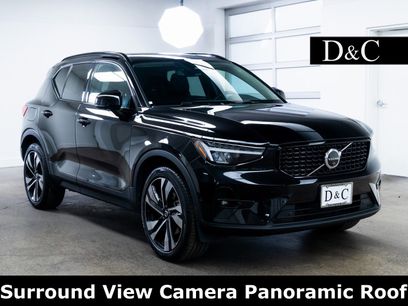 Used 2025 Volvo XC40 B5 Plus