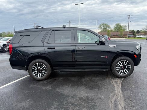Used 2024 GMC Yukon AT4 AWD/4WD image 6