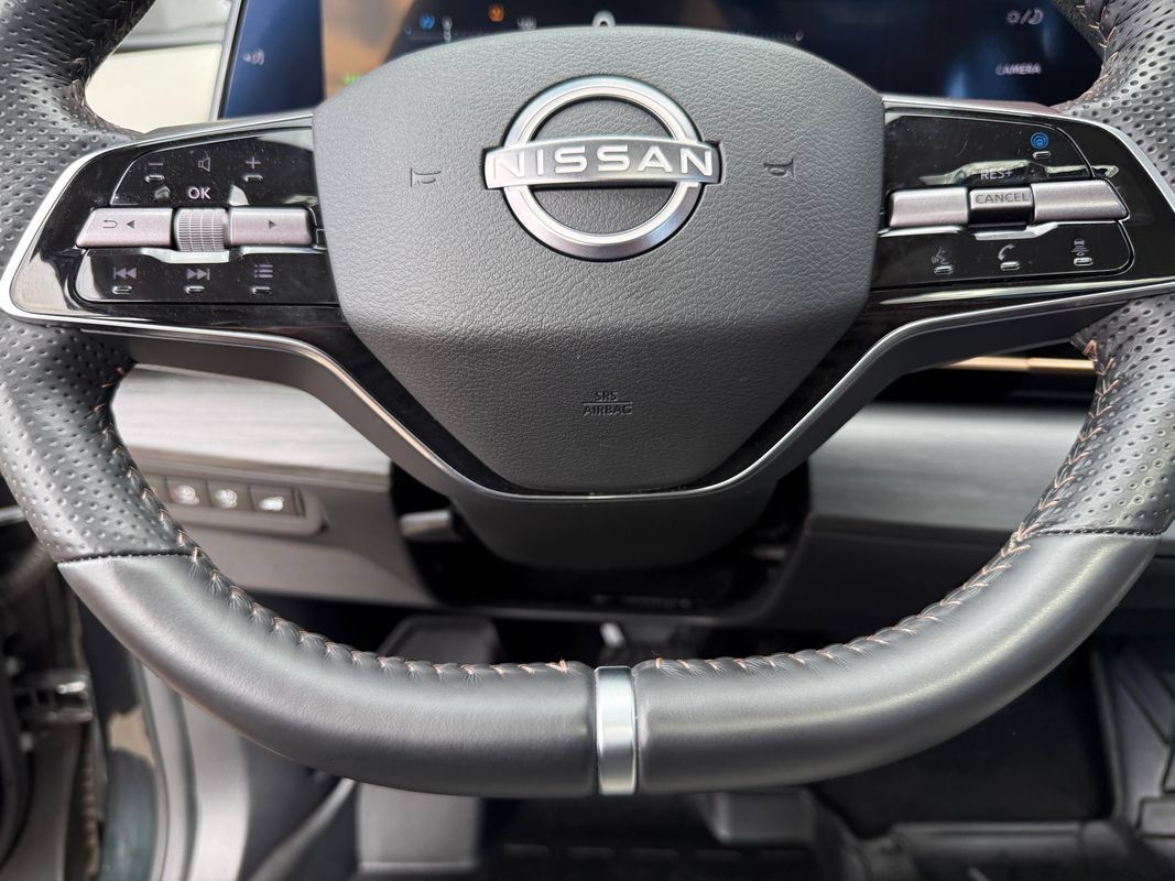 Used 2023 Nissan Ariya FWD image 37
