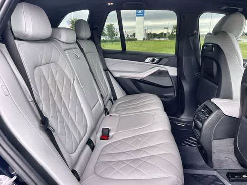 Used 2024 BMW X5 xDrive40i w/ M Sport Package AWD/4WD image 14