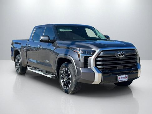 Used 2023 Toyota Tundra Limited image 3
