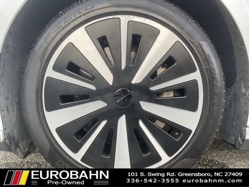Used 2024 Lucid Air Pure RWD image 33