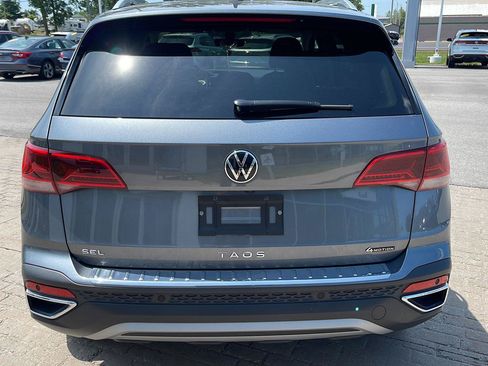 Used 2023 Volkswagen Taos SEL AWD/4WD image 5