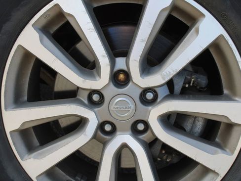 Used 2015 Nissan Pathfinder SL w/ Cargo Package image 18