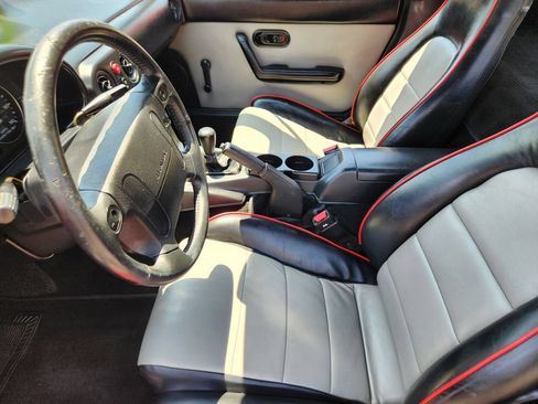 Used 1993 MAZDA MX-5 Miata Limited Edition RWD image 15