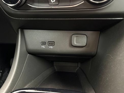 Used 2024 Buick Encore GX Preferred FWD image 51