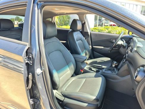 Used 2019 Hyundai Kona Limited AWD/4WD image 23