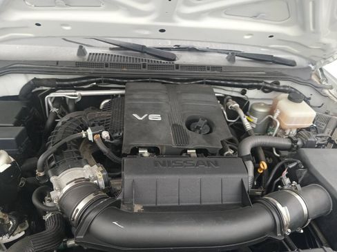 Used 2020 Nissan Frontier SV AWD/4WD image 10