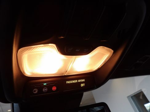 Used 2023 GMC Canyon AT4 w/ AT4 Premium Package image 13