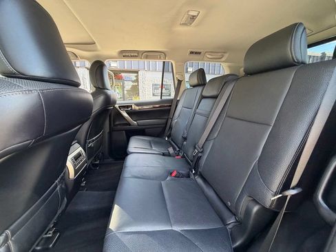 Used 2016 Lexus GX 460 w/ Premium Package AWD/4WD image 20
