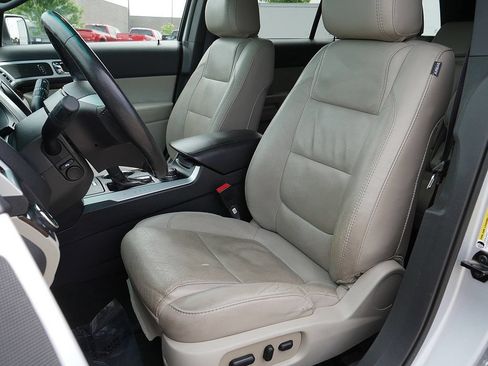 Used 2014 Ford Explorer Limited w/ Equipment Group 301A AWD/4WD image 14