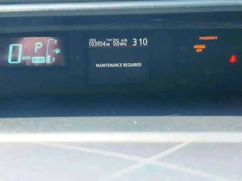 Used 2014 Toyota Prius C Two image 18