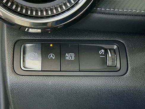 Used 2025 Chevrolet Equinox LT image 16