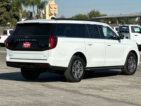 Certified 2025 Ford Expedition Max Active AWD/4WD image 3