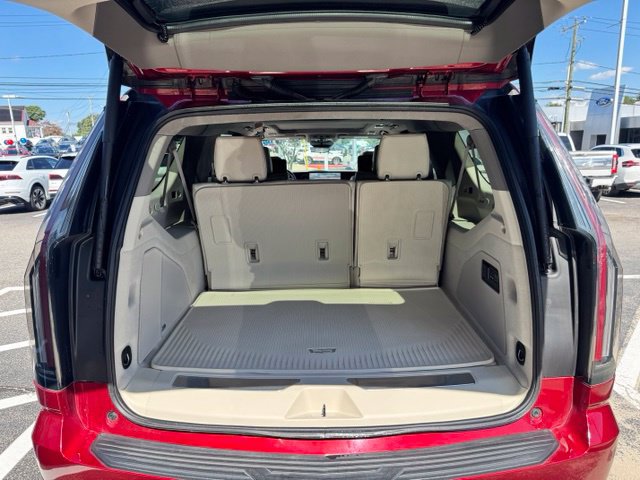 Used 2025 Cadillac Escalade ESV Sport Platinum AWD/4WD image 17