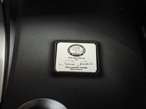 Used 2024 Mercedes-Benz GLS 63 AMG 4MATIC image 24