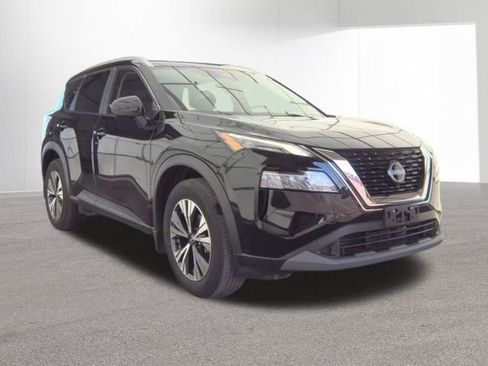 Used 2023 Nissan Rogue SV w/ SV Premium B Package image 5