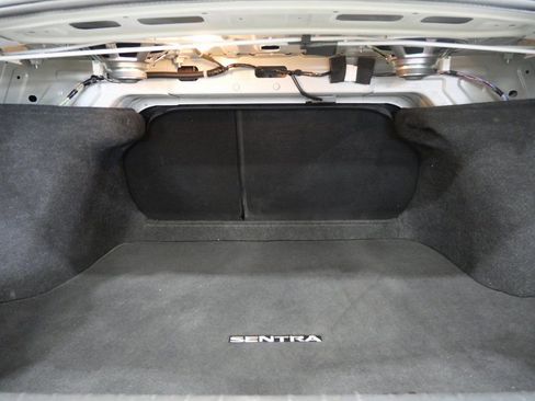 Used 2022 Nissan Sentra SV image 24