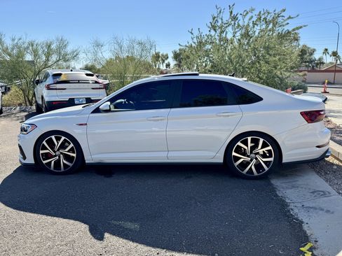 Used 2019 Volkswagen Jetta GLI Autobahn image 6