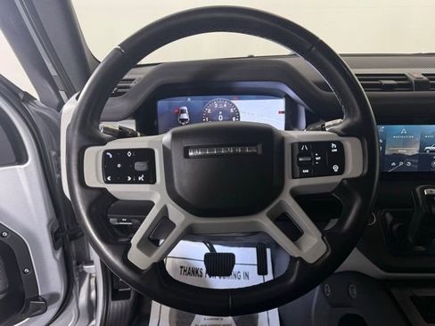 Used 2020 Land Rover Defender 110 First Edition image 38