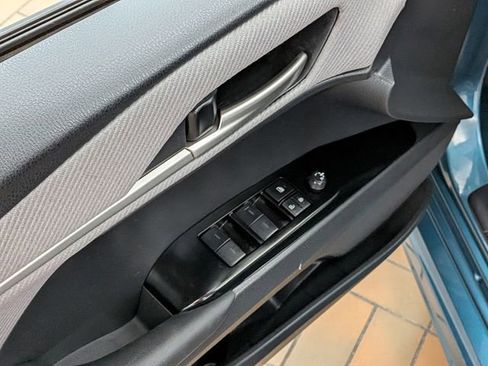 Used 2025 Toyota Camry SE FWD image 16