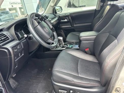 Used 2019 Toyota 4Runner TRD Off-Road Premium AWD/4WD image 8