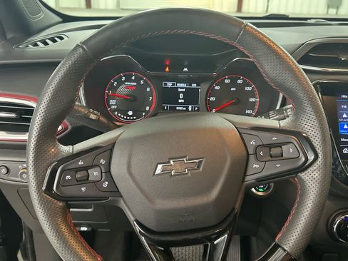 Used 2023 Chevrolet TrailBlazer RS w/ Convenience Package image 10
