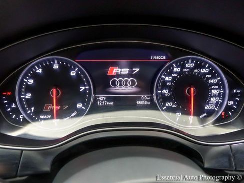 Used 2016 Audi RS 7 Prestige image 17