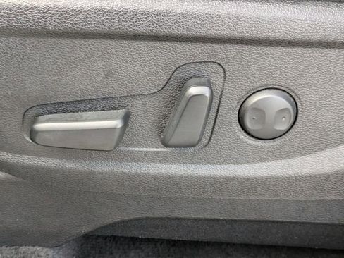 Used 2022 Kia Telluride EX w/ EX Premium Package image 15