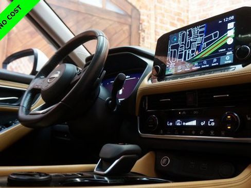 Used 2022 Nissan Rogue Platinum w/ Head-Up Display Package image 53