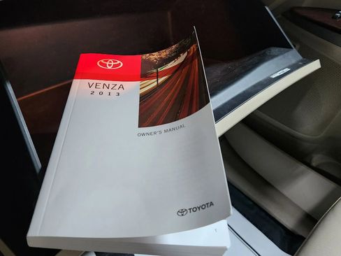 Used 2013 Toyota Venza XLE w/ XLE Premium Pkg image 41