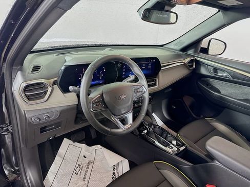 New 2025 Chevrolet TrailBlazer ACTIV w/ Convenience Package FWD image 11